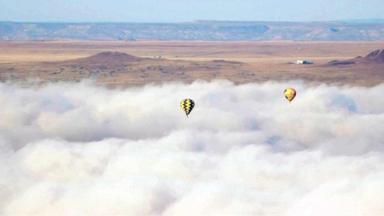 El primer año de este curioso evento fue 1972, cuando participaron solo 13 aeronaves. Este año están participando 500.