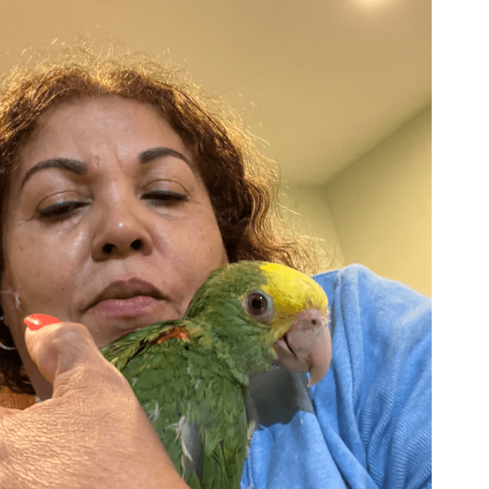 Dora Yon, nos cuenta que su mascota, Lucho, le ha devuelto la alegria de vivir.