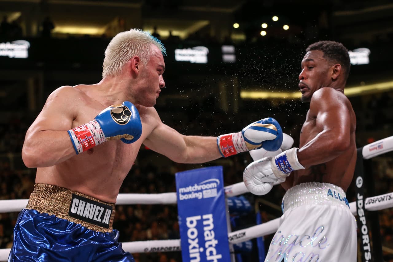 Julio César Chávez Jr cayó ante Daniel Jacobs