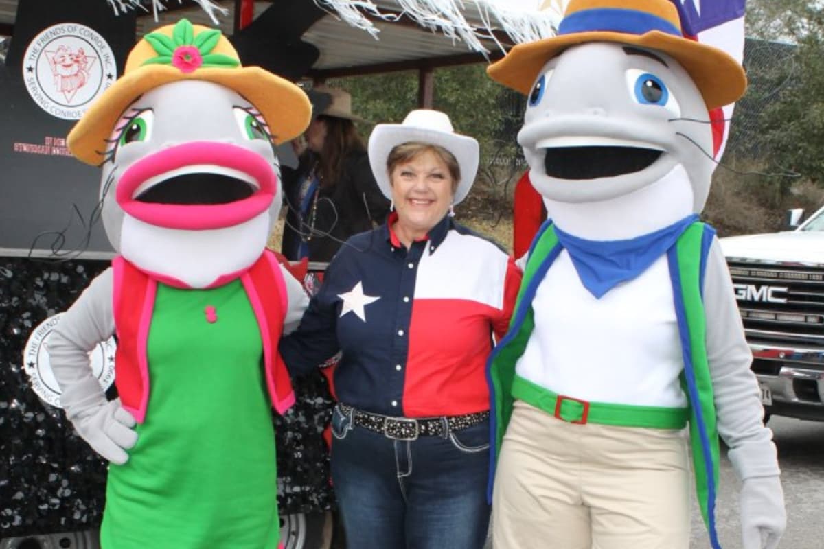 El desfile del Rodeo Houston llena las calles de magia con la presencia de bailarines, botargas, carretas, bandas de música y más. Un evento al que necesitan llegar temprano para tener un buen lugar. Este será el sábado 24 de febrero a las 8:30am.