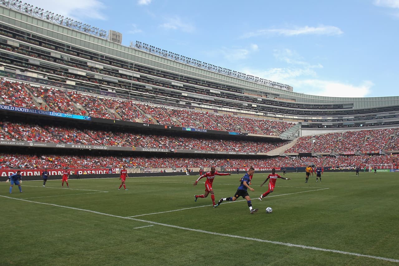 El Soldier Field fue inaugurado en 1922 y tiene capacidad para 61,500 fanáticos.