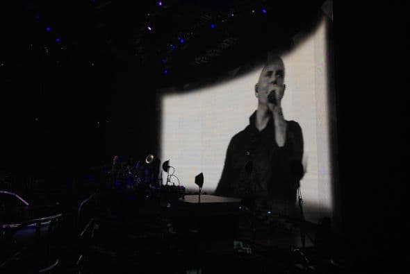 Con el US Airways completamente repleto, Pitbull y Enrique Iglesias hicieron retumbar el centro de Phoenix con un tremendo fiestón que duró más de 3 horas.En el concierto, estaban presentes celebridades como Jessica Cediel del Gordo y La Flaca y William Valdes de Despierta America, entre otros. Durante el show, los fans enloquecieron y corearon los éxitos de ambos artistas. Enrique Iglesias, hasta saltó del escenario para interactuar con su público y tomarse selfies con ellos.