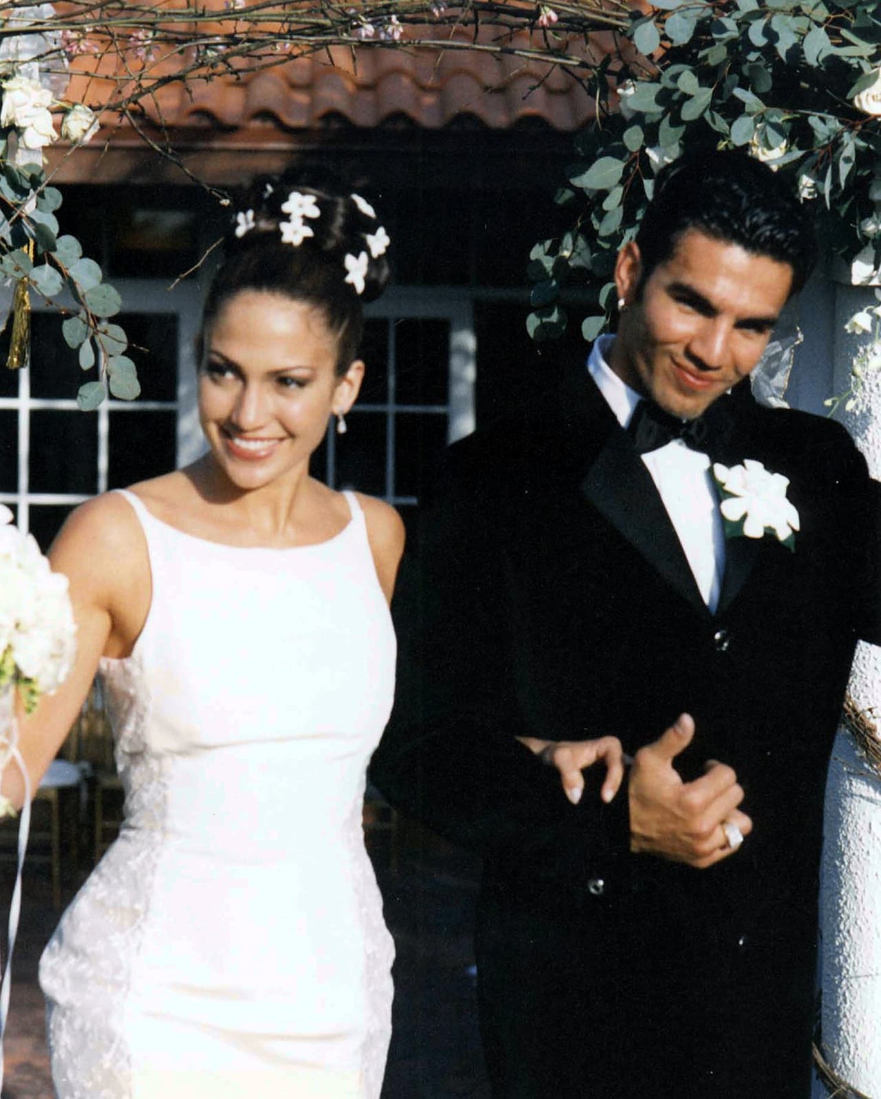 "Se ha escrito mucho sobre 'Jen' y yo, especialmente en las últimas semanas, la mayoría mal. Quiero 
<b>que la gente sepa la verdadera historia</b>", advirtió.
<br>