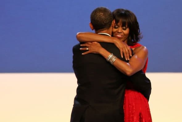 ichelle Obama forma parte de la tradición de primeras damas "modernas", muy implicadas en sus cometidos sociales y figuras públicas destacadas, al igual que lo fueron en su día Hillary Clinton, Nancy Reagan, Jacqueline Kennedy y, la más rompedora de todas, Eleanor Roosevelt.