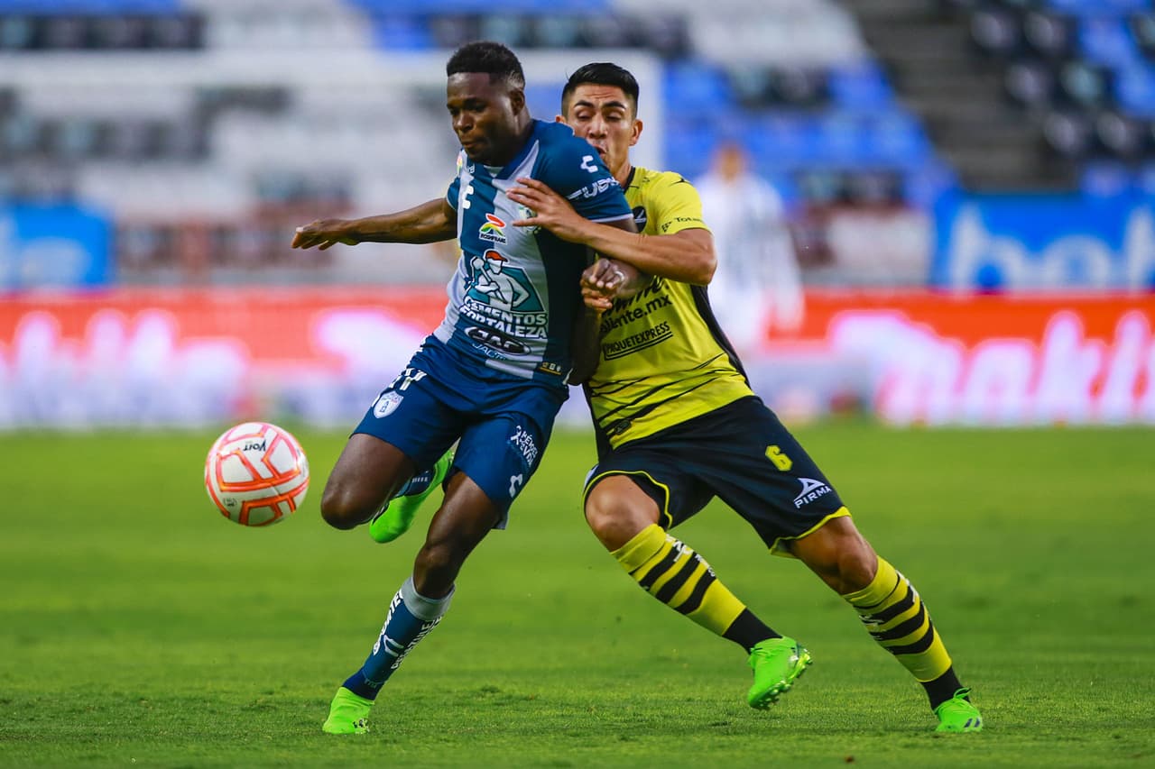 Pachuca rescató un punto en tiempo de compensación y le arrebató a Mazatlán su primer triunfo de la temporada.