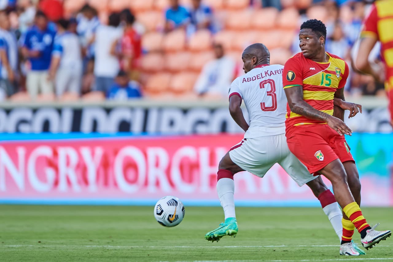 Catar se impuso con auroridad a Granada confirmando que viene en serio a la disputa de la Copa Oro.