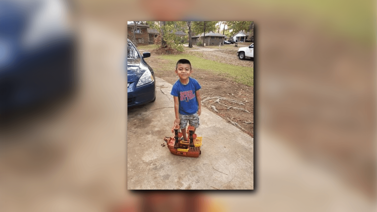 Gabriel González, de 7 años, murió luego que una bala perdida lo impactara en la cabeza mientras jugaba en su cuarto.