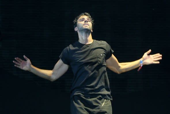 DJ R3hab también enloqueció la noche al ritmo de sus beats.