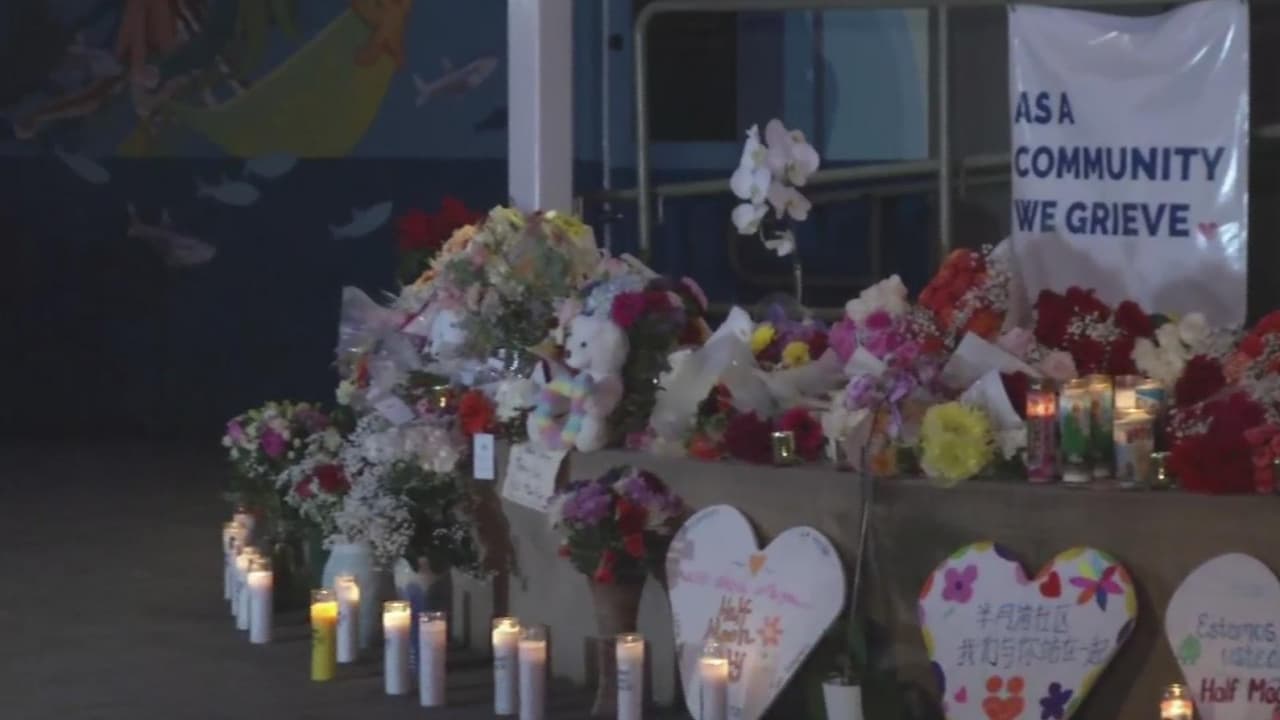 <b>Video.</b> Comunidad rinde homenaje a las víctimas del tiroteo