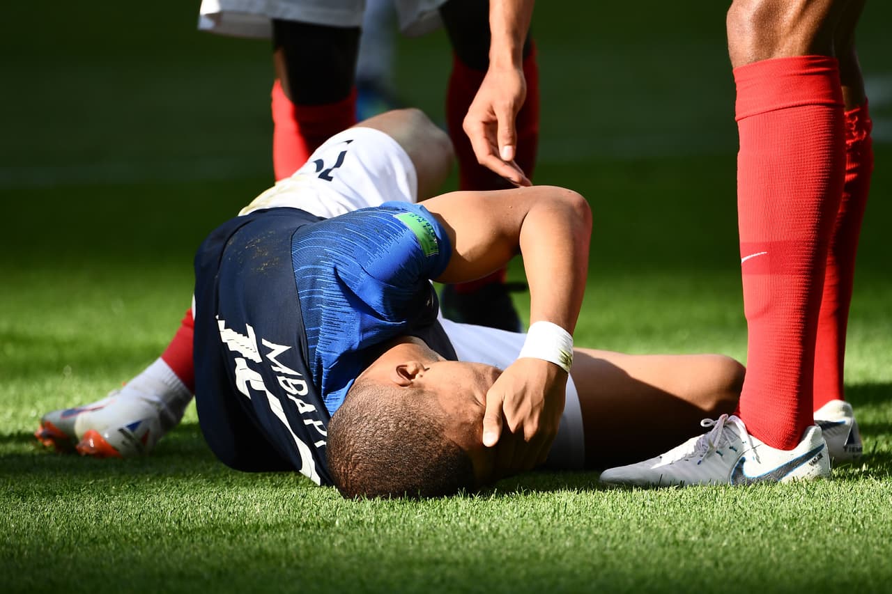 Por esa vía fue que llegó la falta que recibió de Marcos Rojo en el área que terminó en el penal que marcó Antoine Griezmann para poner el 1-0.