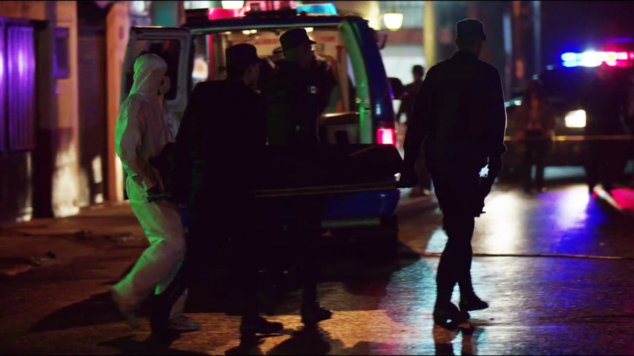 After 
<b><a href="http://www.univision.com/series/el-chapo/marco-de-la-o-is-joaquin-el-chapo-guzman-in-el-chapo">‘El Chapo’s</a></b> men attacked a bar in Nuevo Laredo, police officers picked up the bodies.