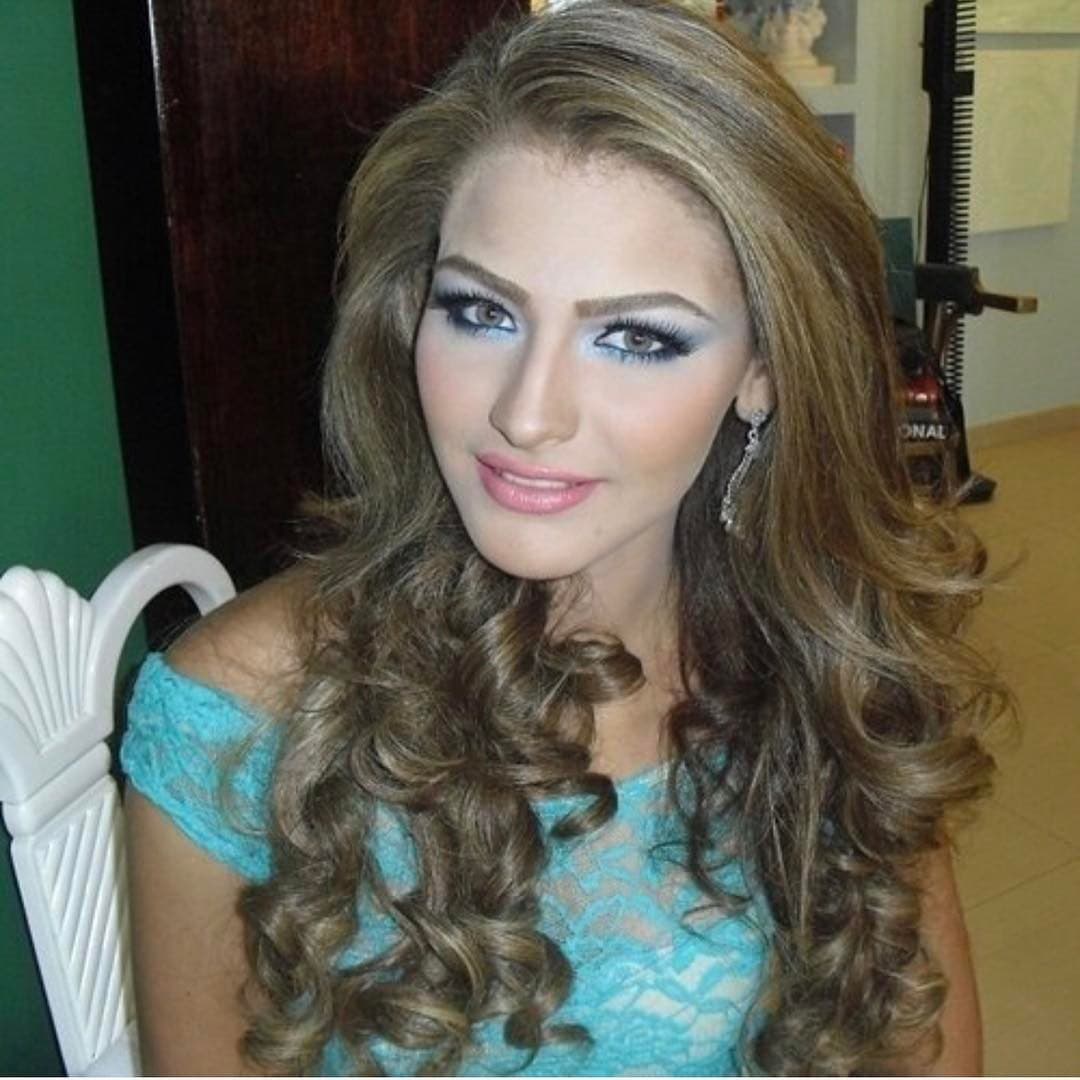 Este peligroso método con el que una persona puede bajar entre 22 y 35 libras en solo un mes puede "provocar una descompensación, anemia, mareo, vómito, dolores intestinales y de cabeza, desmayos e incluso hospitalización por falta de nutrientes", según informó Alvaro Israel Pérez Vega Comisión Federal, comisionado para la Protección contra Riesgos Sanitarios en México en 2015.
<br>