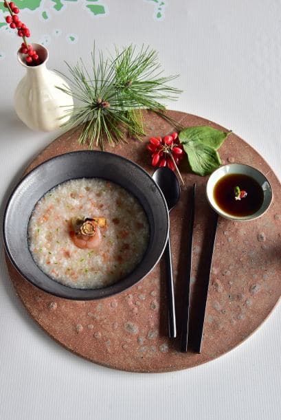 Durante la semana de la comida en Seúl, hicieron una demostración de lo elegante y coloridos que son los platillos coreanos.