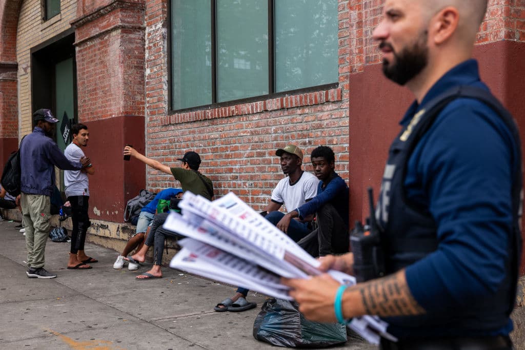 Ni la policía, ni el alcalde de la ciudad de Nueva York, Eric Adams, han confirmado que se trate de un problema entre pandillas provenientes de Latinoamérica.