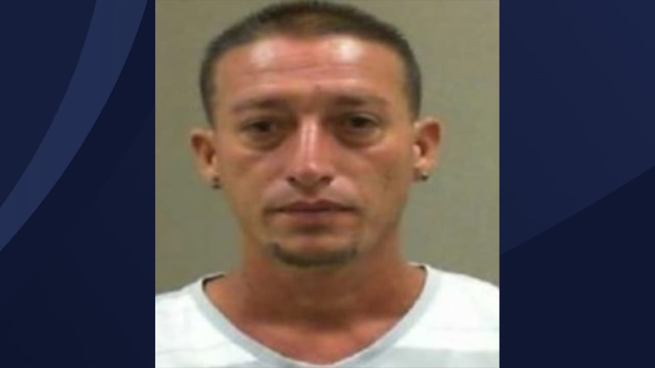 <b>Luis E. Colón García</b>
<br>-Delito: Violencia Doméstica
<br>-Fianza: $75,000