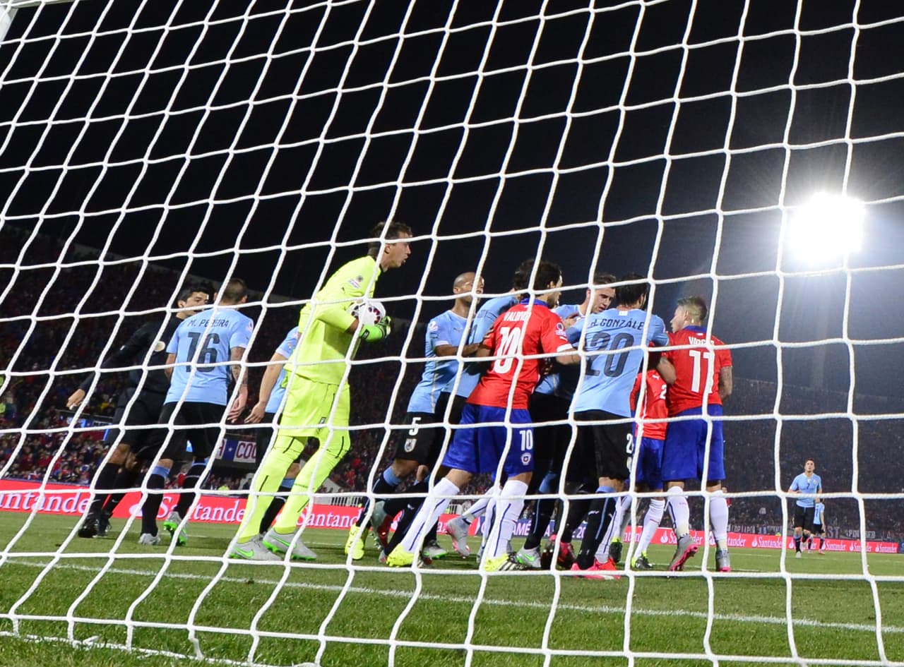 El juego terminó en empujones y conato de bronca que no pasó a mayores.