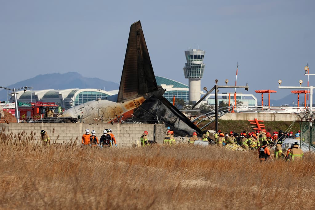 Accidente aéreo en Corea del Sur: investigan el tren de aterrizaje del Boeing en el que murieron 179 personas