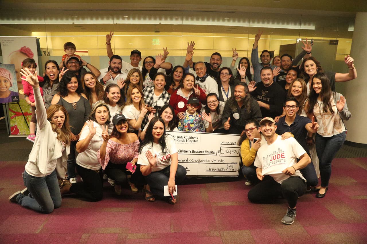 Y de esta forma Los Ángeles logró sobrepasar su meta como cada año. ¡Felicidades!
<br>
<br>
<b>Aún puedes ayudar, <a href="www.stjude.org/radio/UVN">DONA AQUÍ</a></b>