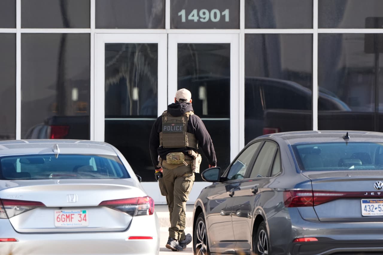 ICE detiene a hispano de 21 años en un tribunal de Nueva York pese a prohibición de un juez