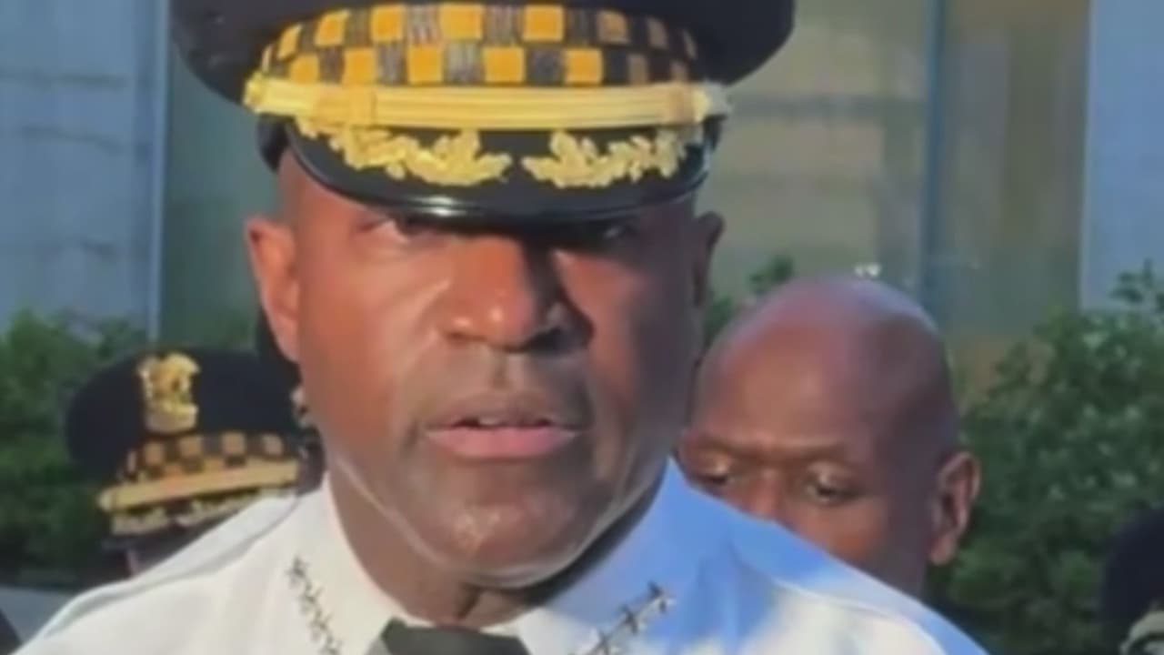 Tiroteo en South Chicago deja dos policías heridos: esto se sabe
