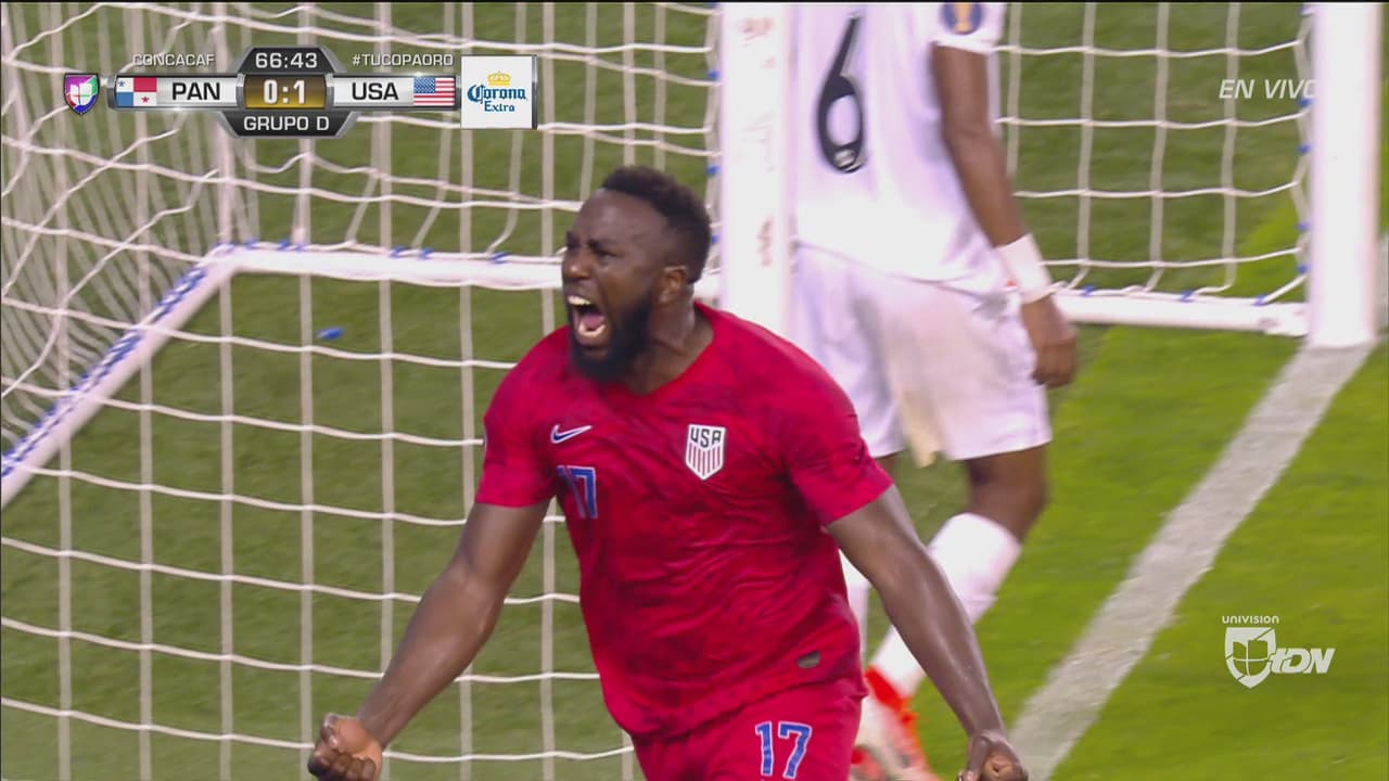 ¡Golazo de chilena de Estados Unidos!