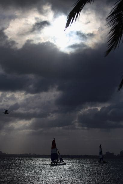 El huracán ocasiona fuertes lluvias en Bahamas, en Haití y República Dominicana que podrían causar inundaciones repentinas y deslizamientos de tierra que pongan en peligro vidas humanas, especialmente en zonas montañosas, reportó Efe.