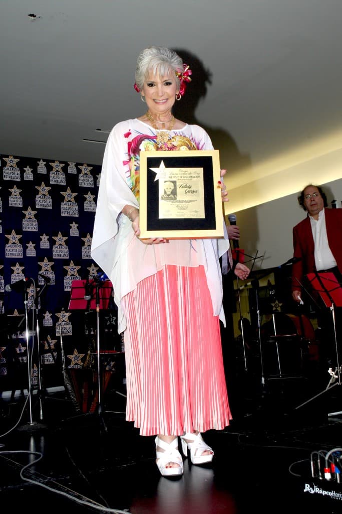 Lamentablemente, sus hijas le cerraron las puertas por ser una mujer transgénero.