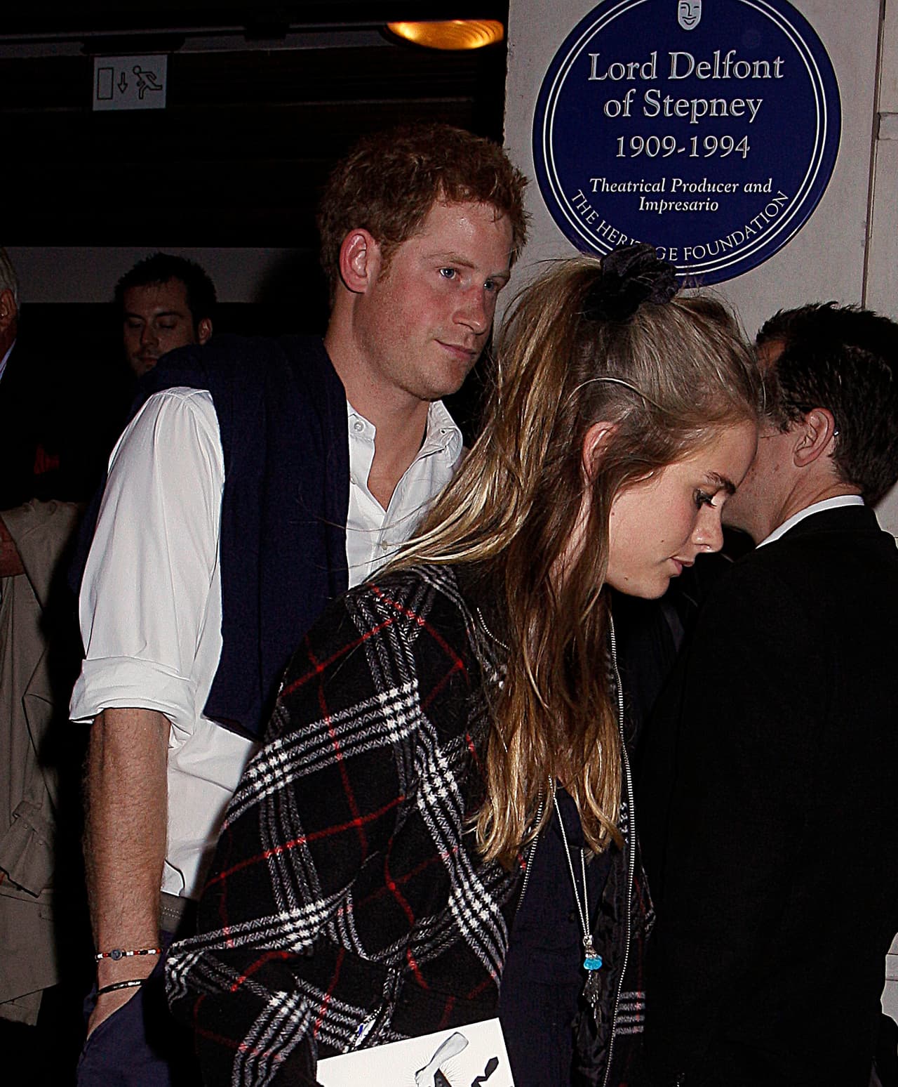 "No tomaría una posición al respecto porque 
<b>sería un titular</b>", dijo la actriz de 30 años. "
<b>También por respeto</b>. [...] estoy en un lugar diferente", espetó.