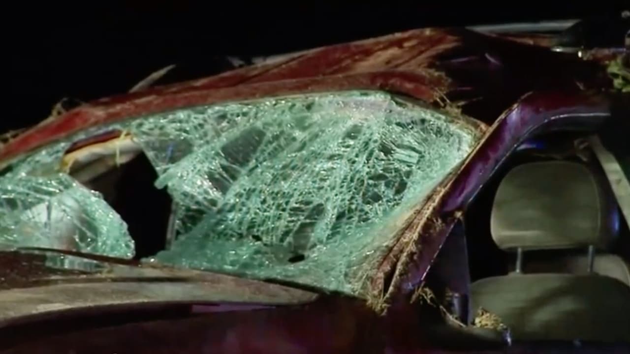 Muere niña de 7 años al volcarse camioneta en Fayetteville