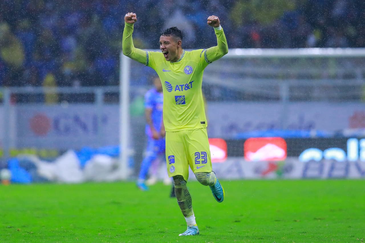 Emilio Lara sufre lesión leve pero no viajará con América a Mazatlán