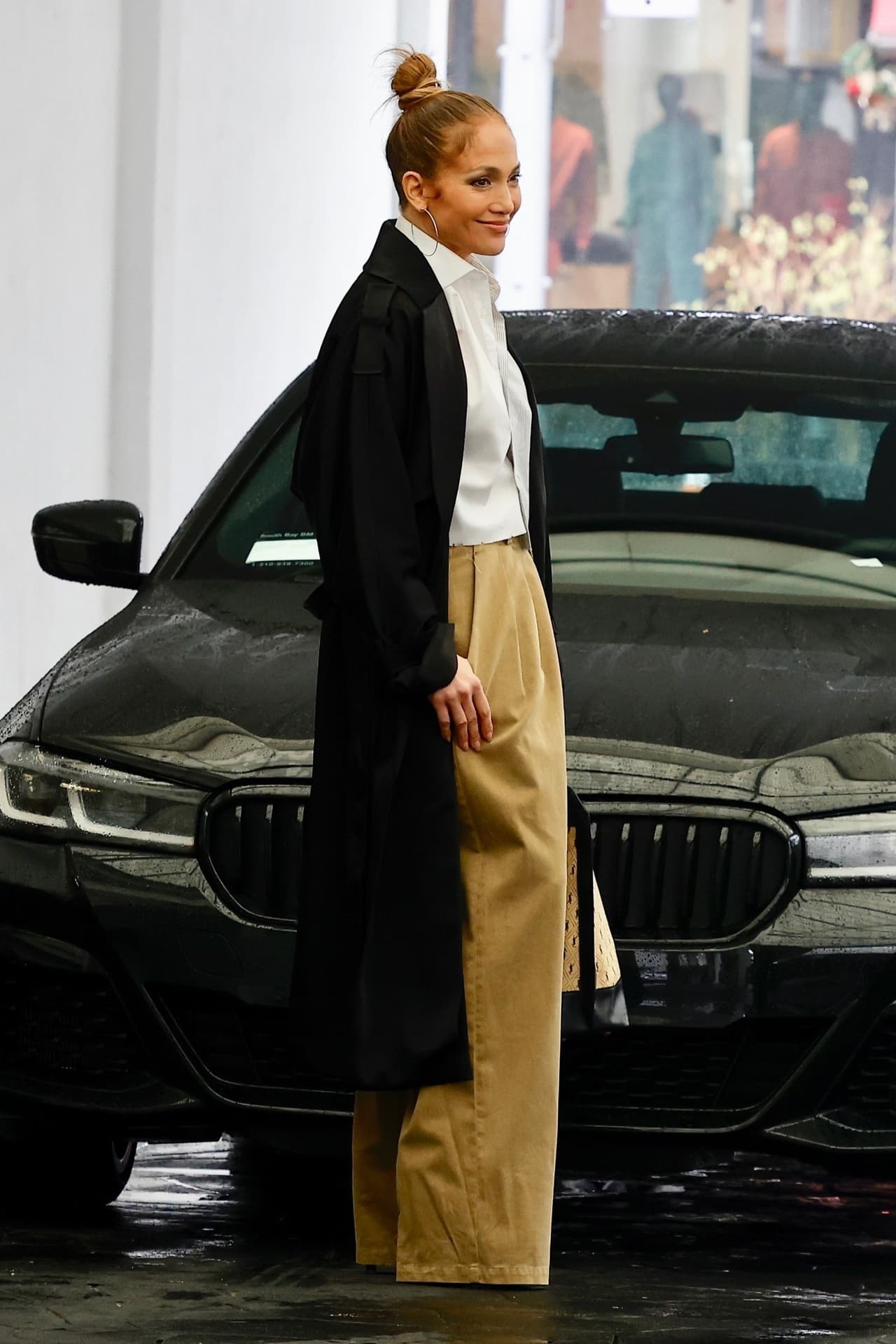 "No tengo ninguna iluminación especial ni nada, esto es solo la luz de la mañana. 
<b>No tengo ningún filtro especial </b>aquí, esta es mi cara", dijo entonces.
<br>