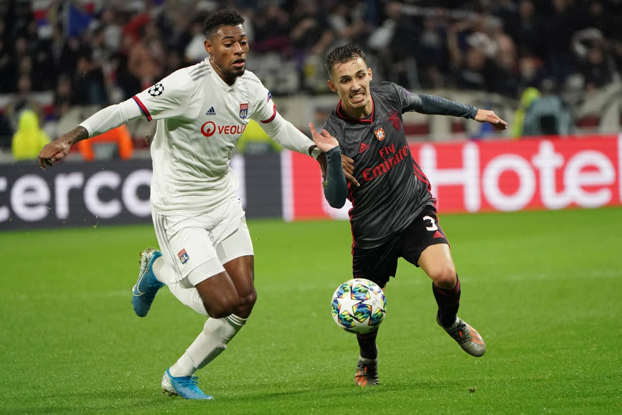 Borussia Dortmund 3-2Inter; Olympique de Lyon 3-1 Benfica; Valencia 4-1 Lille.