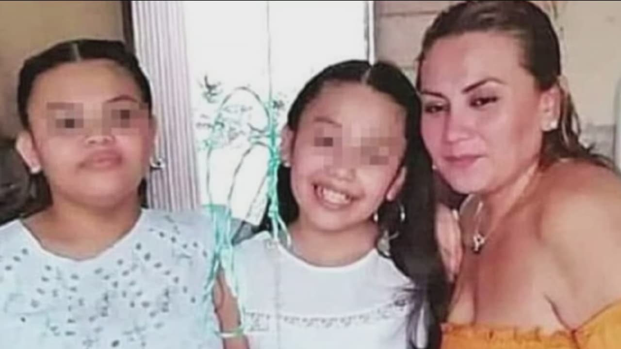 <b>Asesinaron a una madre y a sus dos hijas de 11 y 13 años: fueron golpeadas y estranguladas</b>
<br>
<br>Las autoridades indicaron que un hombre fue arrestado y que podría tratarse de una expareja de la víctima. La madre, de 36 años, y sus hijas fueron halladas en una fosa común en México.