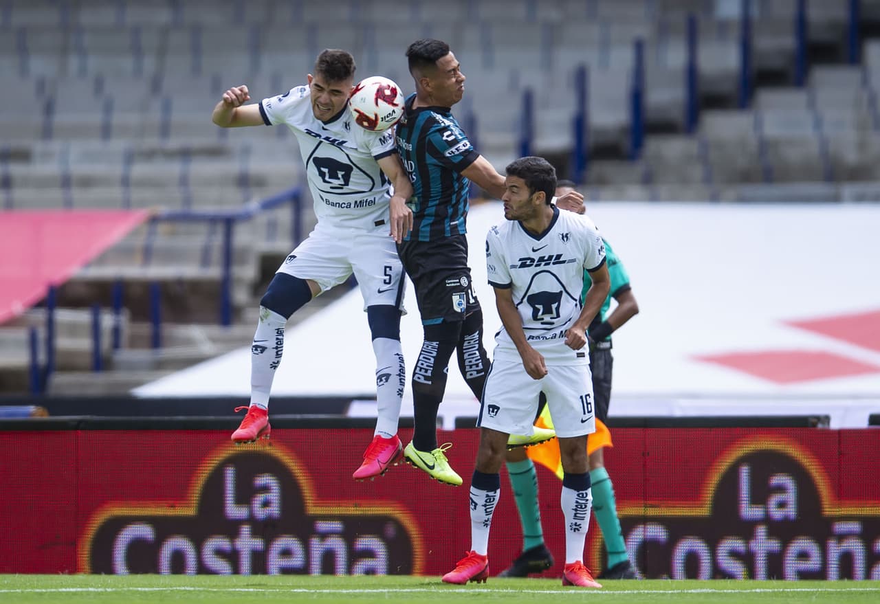 Los primeros minutos, los de Querétaro tomaron el balón y la iniciativa.