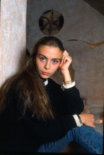 Dejó en claro que 
<b>él la "metía en su cama" </b>en lugar de "cuidarla" y recriminó que el creativo asevere detalles "falsos" de lo que aconteció entre ellos. Además, reconoce que él cometió un "delito" con ella y llama la relación como "tóxica".
<br>