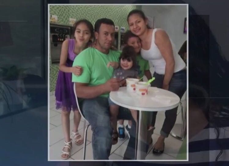 Ramírez Palma fue detenido por agentes de ICE dos días después de que resultó herido por la caída del hotel.
