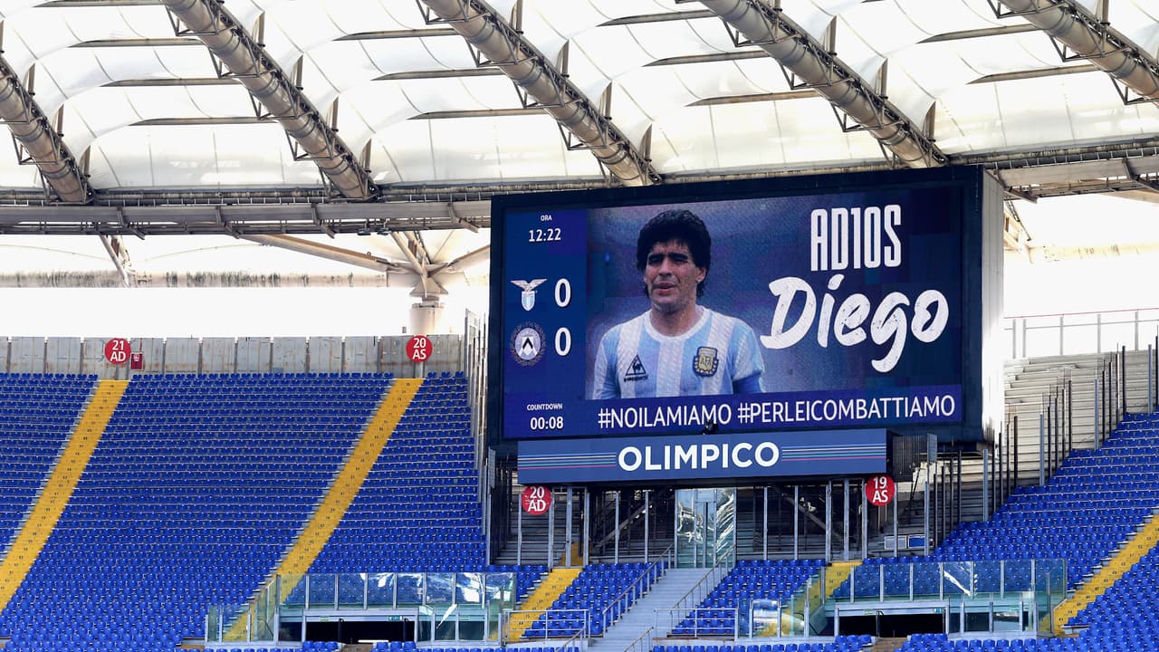 Lazio exige quitar escena de serie de Maradona por tacharlos de fascistas