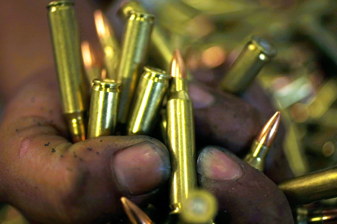 Pandilleros usan arma de grueso calibre en tiroteo en una gasolinera