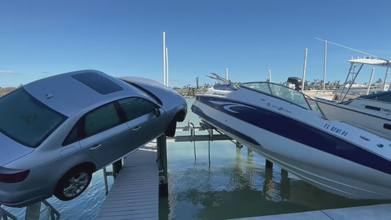 El fenómeno meteorológico dejó a su paso por Florida múltiples daños que ya empiezan a vislumbrarse de manera más clara. 
<a href="https://www.univision.com/local/tampa-wvea/huracan-ian-provoca-inundaciones-areas-de-fort-myers-cape-coral-y-naples-video">Naples es una de las zonas más afectadas</a>, allí quedaron embarcaciones atascadas entre edificios y en medio de las calles, vehículos en el agua y pérdida total en algunos apartamentos.