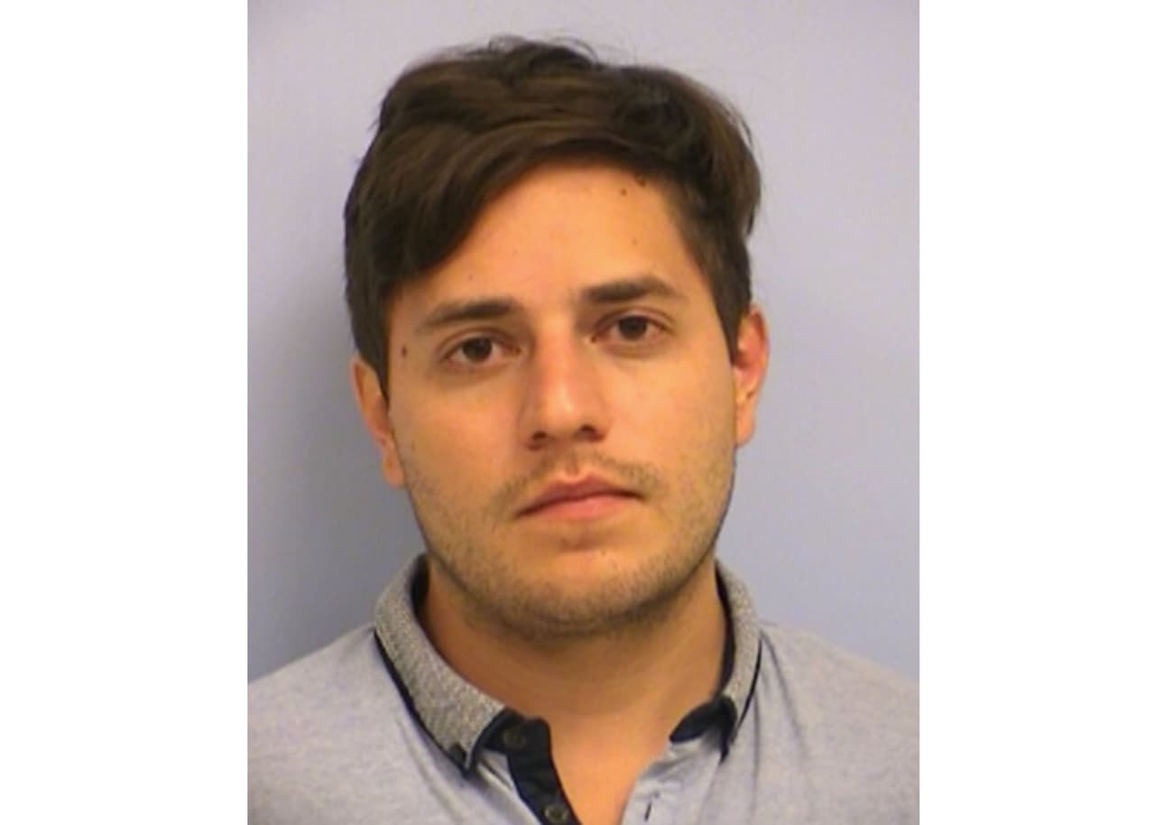 Arrestan a hombre por conducir ebrio e impactar una mujer en una ‘scooter’
