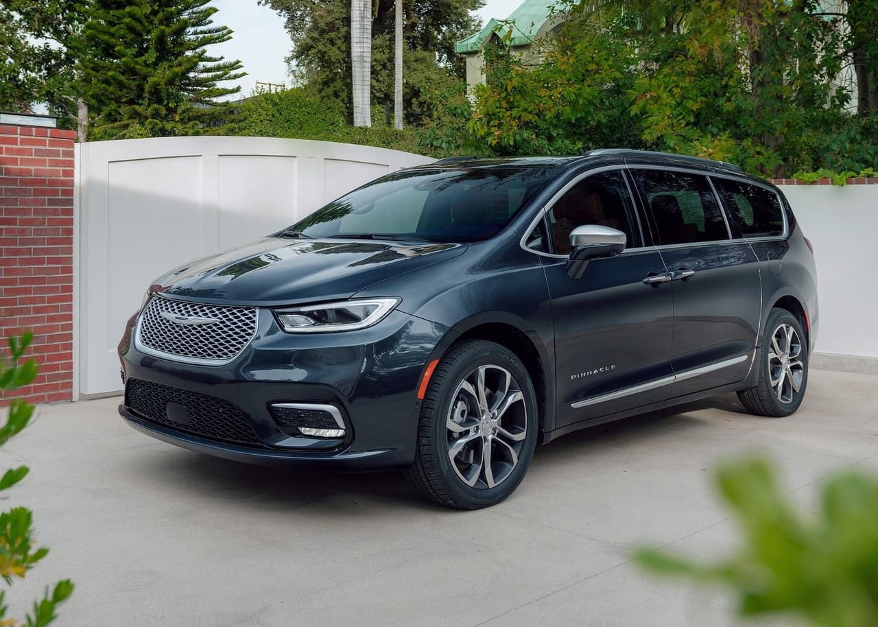 <h3 class="cms-H3-H3"><b>13. Chrysler Pacifica Hybrid</b></h3>
<br>
<br>
<b>Tiempo promedio que le toma en venderse:</b> 29.3 días
<br>
<b>Precio promedio:</b> 44,585 dólares