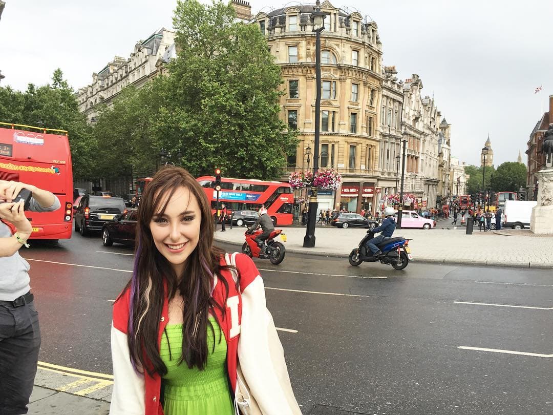 “Yo le tengo mucho miedo en venir a mi país (México) esa es una realidad. Yo recibí muchas amenazas de parte del reclusorio, justo antes de yo irme a filmar ‘Simona’ a Argentina”.