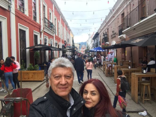 "Quiero agradecer las inmensas muestras de cariño y solidaridad que hemos recibido en estos momentos tan difíciles que estamos pasando. Gracias a todos nuestros amigos, gracias a la familia artística, futbolística y empresarial, muchas gracias a todos", escribió el viudo de la actriz en Twitter.
<br>