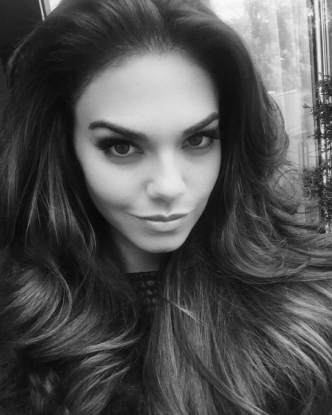 Livia Brito abandonó la carrera de Administración de empresas por participar en un certamen de belleza.