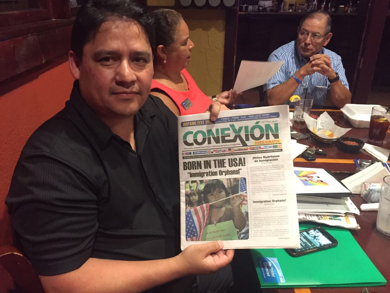 David Triana lucha contra la intolerancia en su diario Conexiones