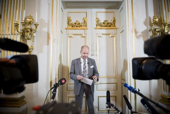 La Academia sueca premió al autor de 74 años por "su cartografía de las estructuras del poder y su reflejo agudo de la resistencia del individuo, de su revuelta y de su fracaso".