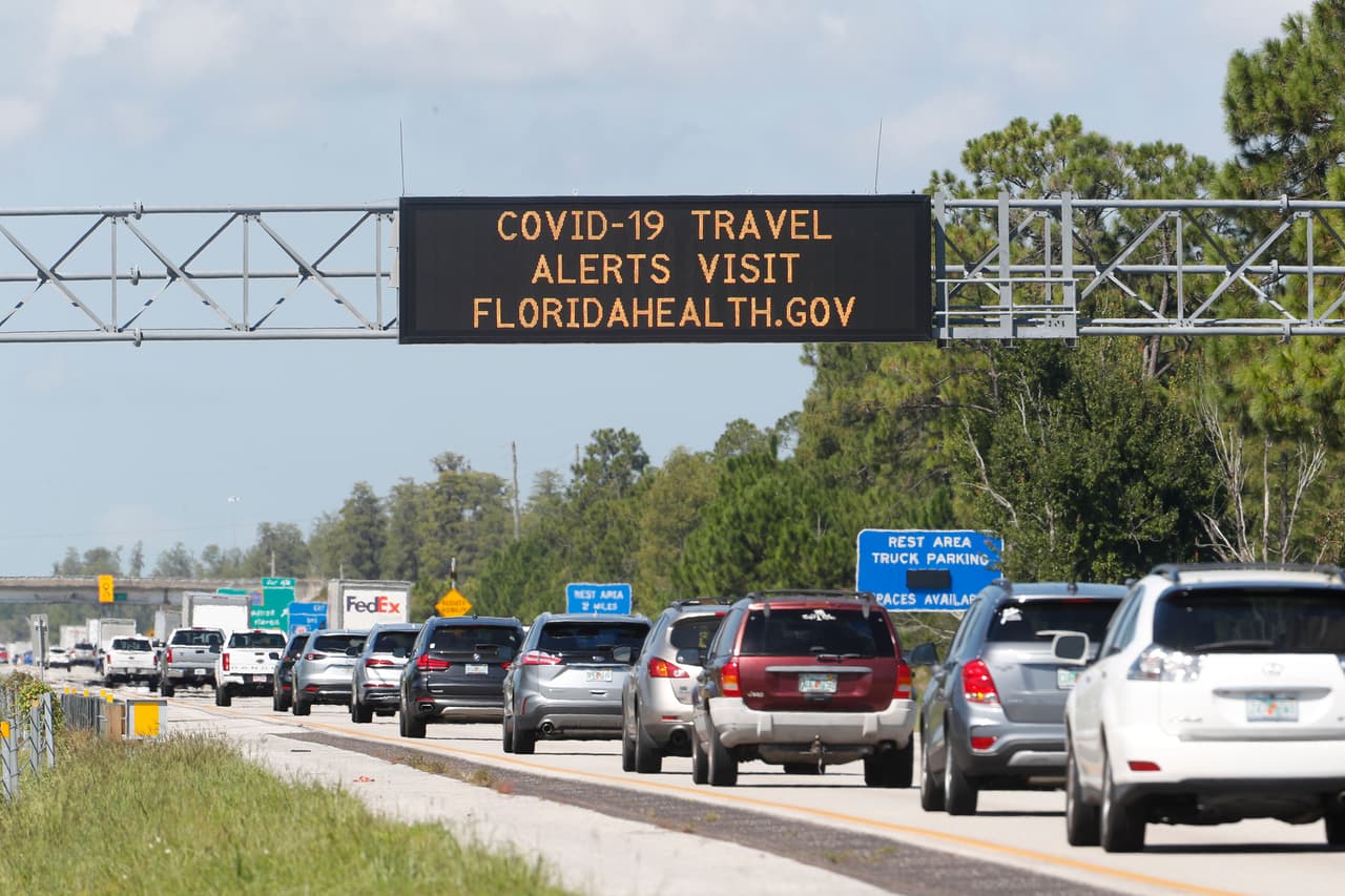 Durante todo el año, los parques temáticos de Disney World en Orlando reciben cientos de miles de visitantes, y son uno de los mayores generadores de empleo en el área del centro de Florida. Su industria es una de las que más ha sufrido por la pandemia del coronavirus.