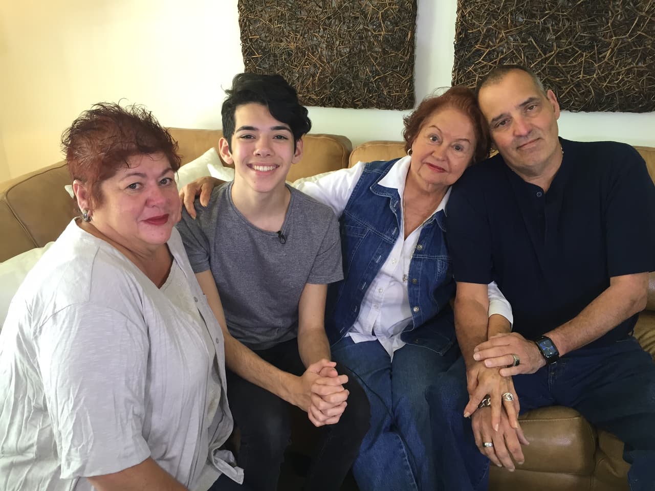 Nuestras cámaras se colaron en casa de Yoandri. El cubano nos mostró los rincones de su crib.