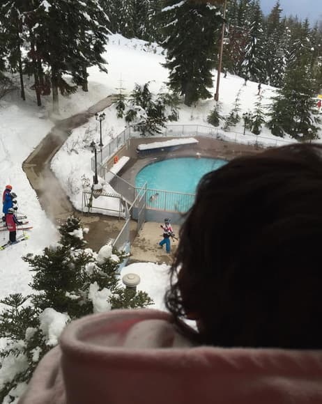 ¡Qué frío! Giulietta observando el que sería su hogar por unos días.