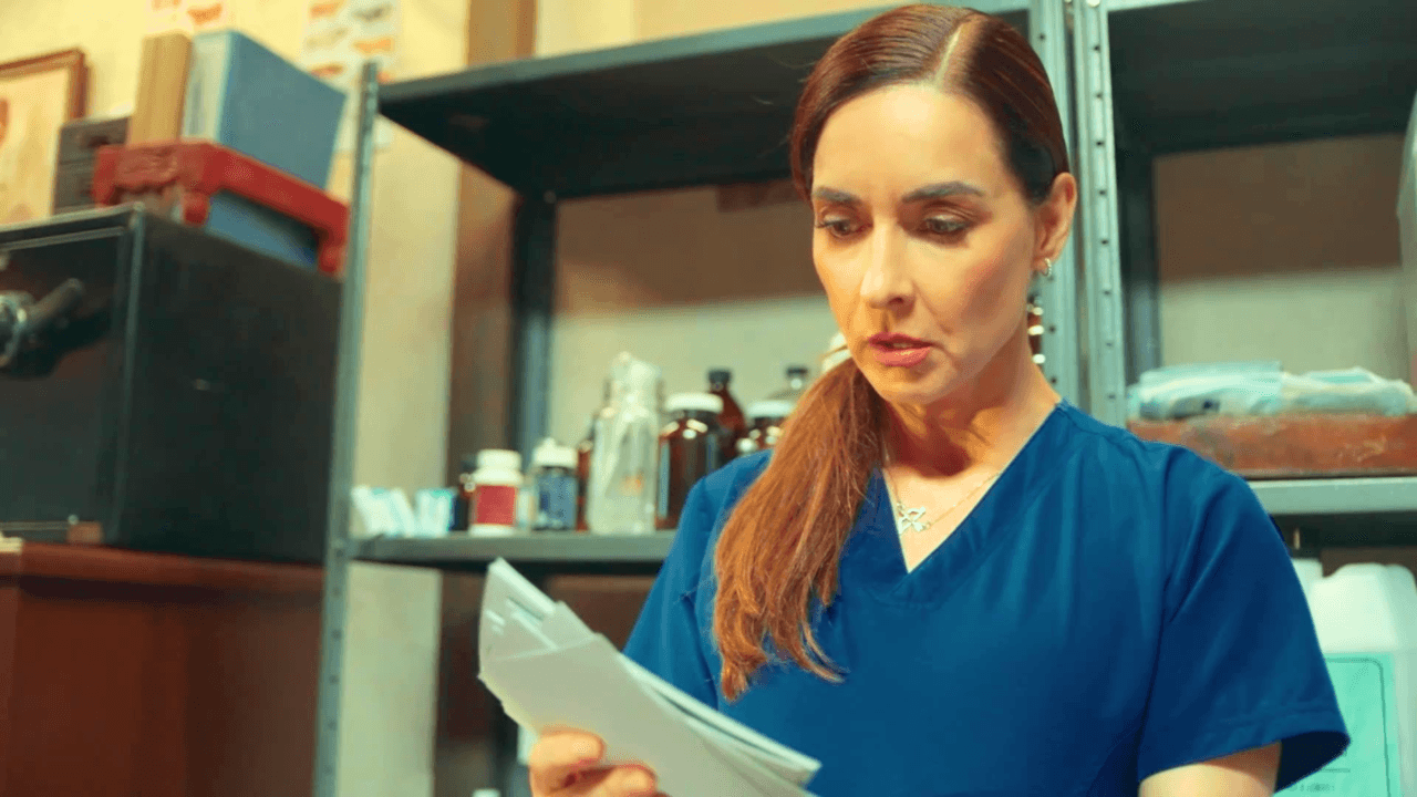 Aitana descubre la obsesión de Mateo | Mi Verdad Oculta | Capítulo 15